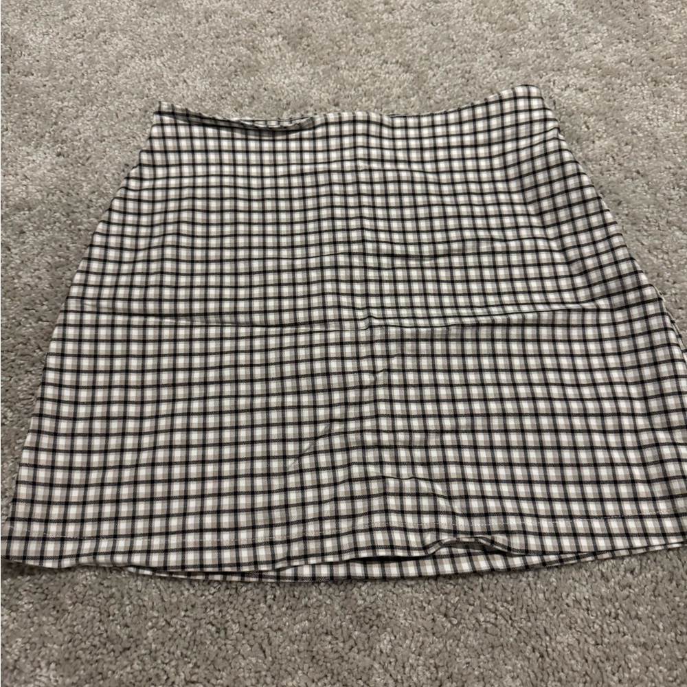 Hollister Black and White Plaid Mini Skirt